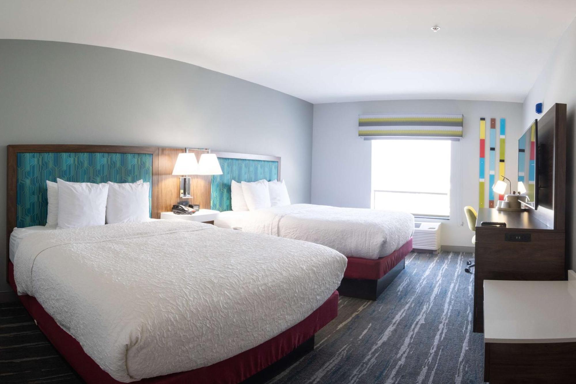 Queen Room Two Queen Beds Mobility Hearing Access or Non-Smoking